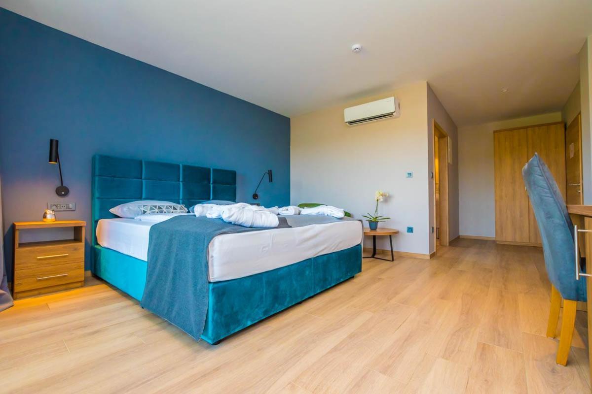 Hotel Delfin Lanterna Tar-Vabriga 외부 사진