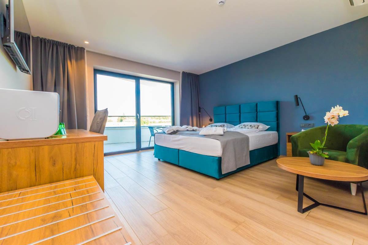 Hotel Delfin Lanterna Tar-Vabriga 외부 사진