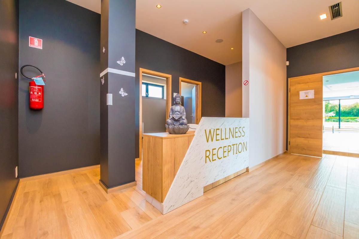 Hotel Delfin Lanterna Tar-Vabriga 외부 사진