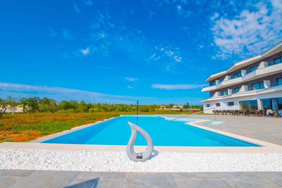 Hotel Delfin Lanterna Tar-Vabriga 외부 사진