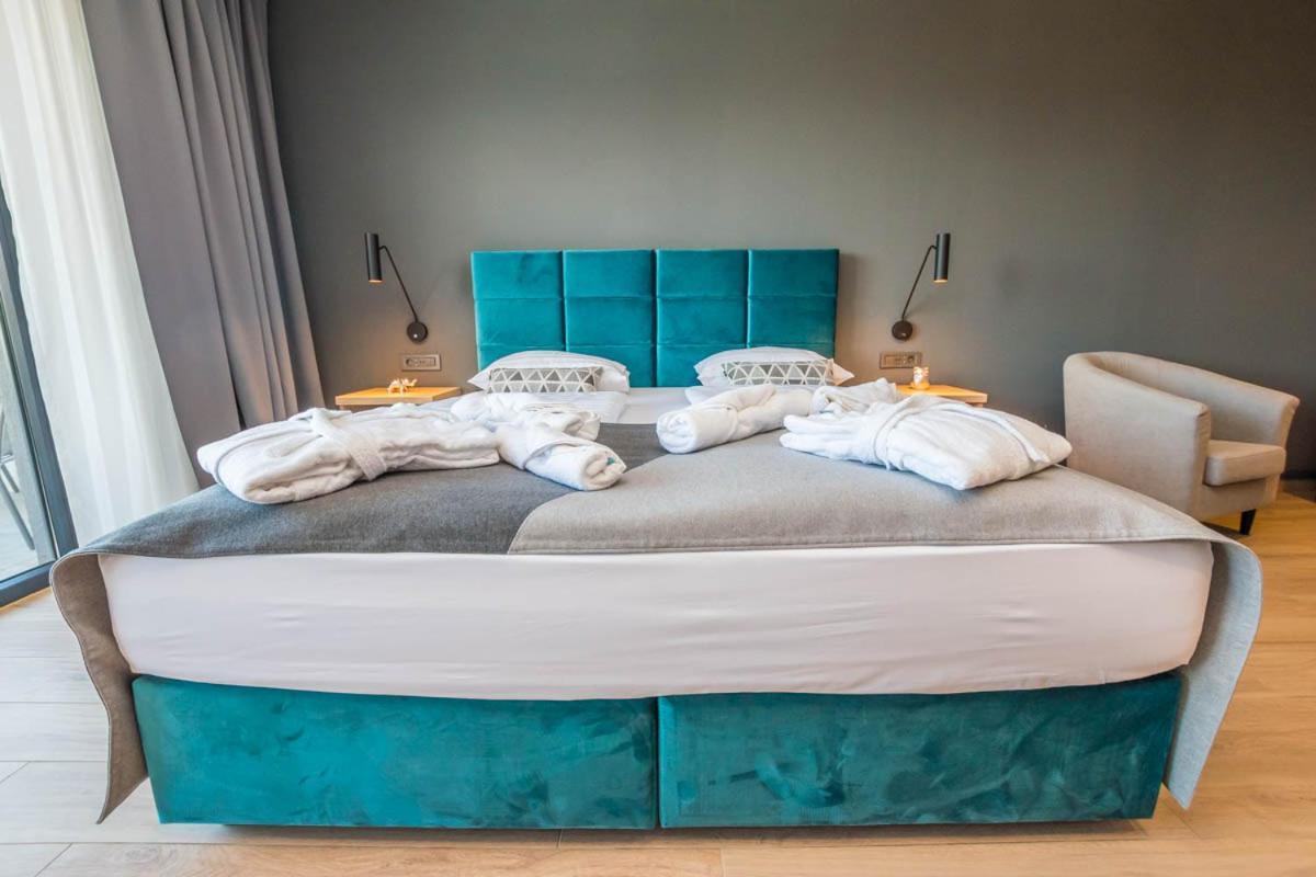 Hotel Delfin Lanterna Tar-Vabriga 외부 사진