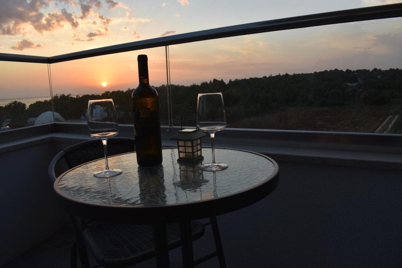 Hotel Delfin Lanterna Tar-Vabriga 외부 사진