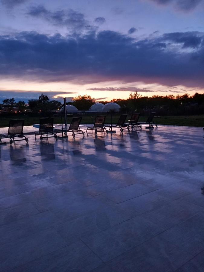 Hotel Delfin Lanterna Tar-Vabriga 외부 사진